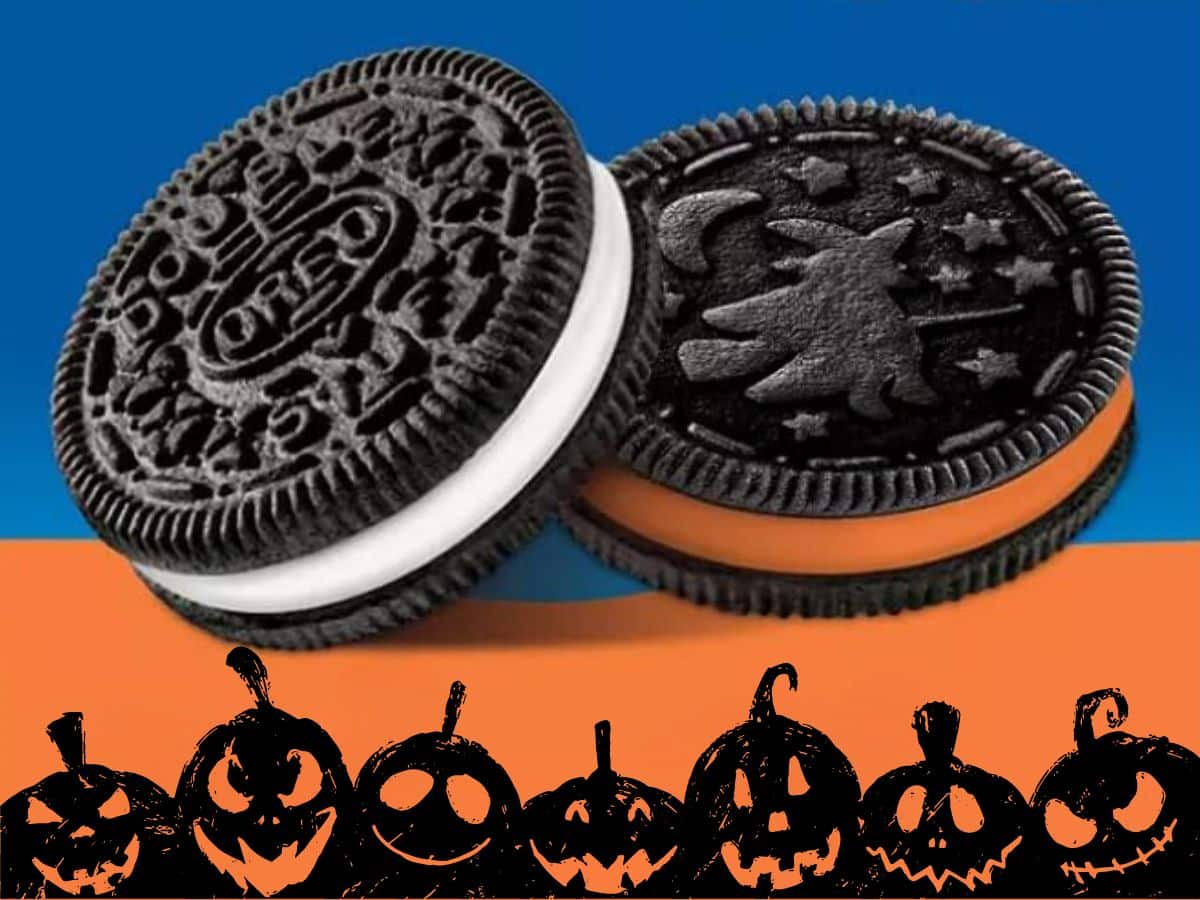 Halloween themed Oreo sandwich cookies.